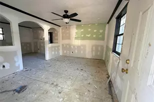 719 County Rd 3880, Cleveland, TX 77328 - Photo 20