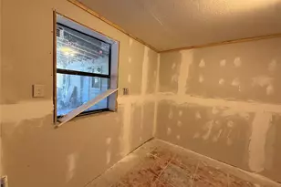 719 County Rd 3880, Cleveland, TX 77328 - Photo 42