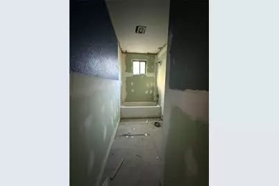 719 County Rd 3880, Cleveland, TX 77328 - Photo 32