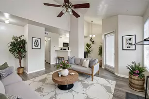 2021 Spenwick Dr, Houston, TX 77055 - Photo 4