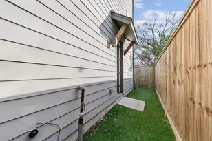 4032 Buck St, Houston, TX 77020 - Photo 8