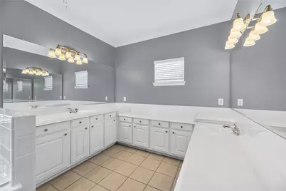 2606 Shady Acres Landing, Houston, TX 77008 - Photo 18