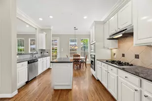2606 Shady Acres Landing, Houston, TX 77008 - Photo 12