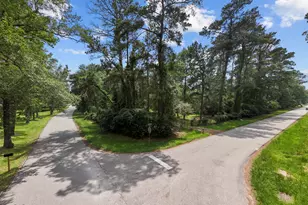 2395 Southline Rd, Conroe, TX 77384 - Photo 32