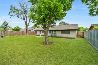 9418 Vicksburg Avenue, Texas City, TX 77591 - Photo 30