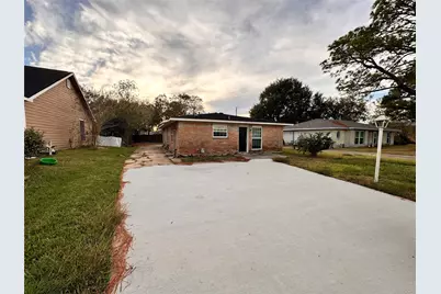 2618 Hill Avenue, Dickinson, TX 77539 - Photo 1