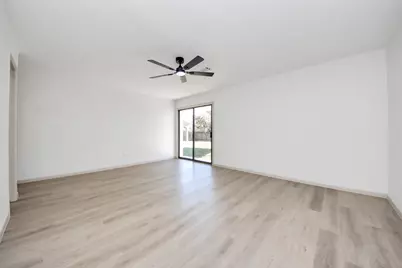 10922 Sagemorgan Drive, Houston, TX 77089 - Photo 28