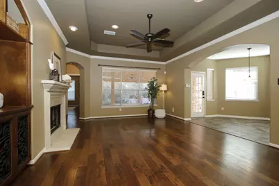 9203 Memorial Pines Way, Spring, TX 77379 - Photo 14