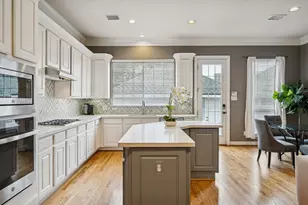 1525 W 25th St, Houston, TX 77008 - Photo 12