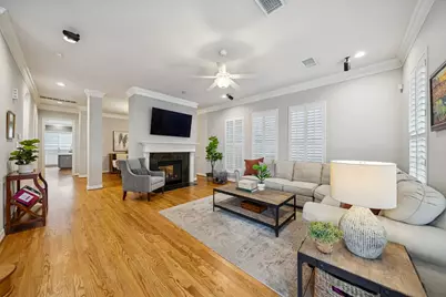 1525 W 25th Street, Houston, TX 77008 - Photo 8