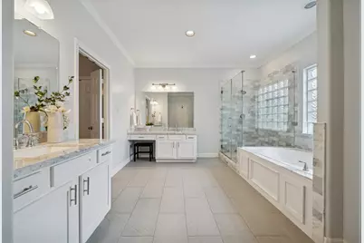 1525 W 25th Street, Houston, TX 77008 - Photo 22