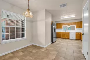 3310 Country Mdws Ct, Pearland, TX 77584 - Photo 12
