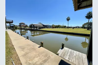 1120 & 1122 Prides Lane, Crystal Beach, TX 77650 - Photo 6