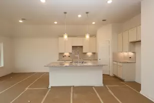 962 Garden Path Dr, Willis, TX 77378 - Photo 4