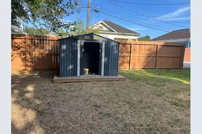 1 Canal Court, Houston, TX 77011 - Photo 16