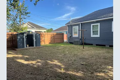 1 Canal Court, Houston, TX 77011 - Photo 16