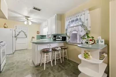 409 Eleanor Street, Houston, TX 77009 - Photo 12
