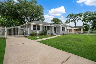 409 Eleanor St, Houston, TX 77009 - Photo 2