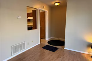 1726 Broadway St, Galveston, TX 77550 - Photo 2