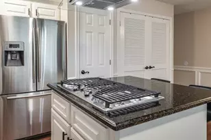 2002 Indian Shores Rd, Crosby, TX 77532 - Photo 14