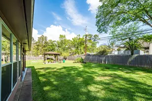 2002 Indian Shores Rd, Crosby, TX 77532 - Photo 34