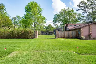 2002 Indian Shores Rd, Crosby, TX 77532 - Photo 6