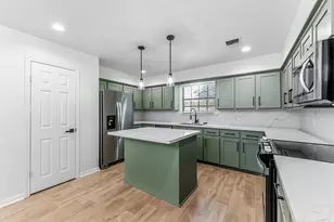 1810 Greentree Dr Dr, Huntsville, TX 77340 - Photo 18
