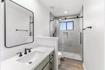 1810 Greentree Drive Drive, Huntsville, TX 77340 - Photo 32
