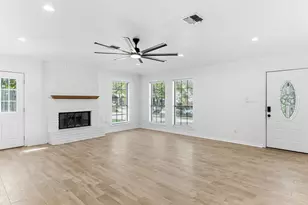 1810 Greentree Dr Dr, Huntsville, TX 77340 - Photo 10