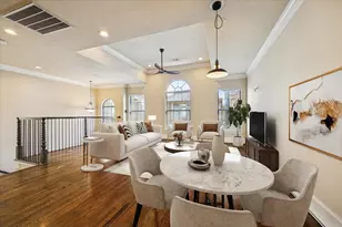 1393 Studer St, Houston, TX 77007 - Photo 4