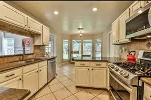 1123 Juniper Canyon Ln, Houston, TX 77062 - Photo 6