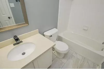 8755 Thistlemoor Lane, Houston, TX 77044 - Photo 20