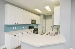 8755 Thistlemoor Ln, Houston, TX 77044 - Photo 4
