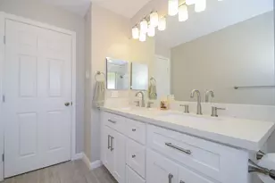 2339 Bent River Dr, Sugar Land, TX 77479 - Photo 32