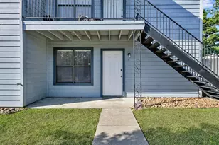 900 Holly Dr, Conroe, TX 77301 - Photo 2