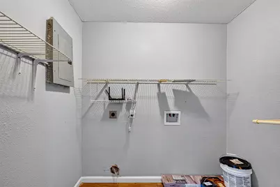 10106 Sierra Drive, Houston, TX 77051 - Photo 18