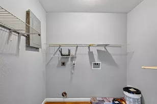 10106 Sierra Dr, Houston, TX 77051 - Photo 18