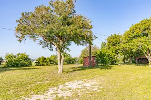 668 FM443, Yoakum, TX 77995 - Photo 6