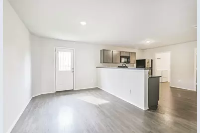 963 Lucky Street, Houston, TX 77088 - Photo 6