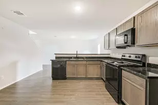 963 Lucky St, Houston, TX 77088 - Photo 8