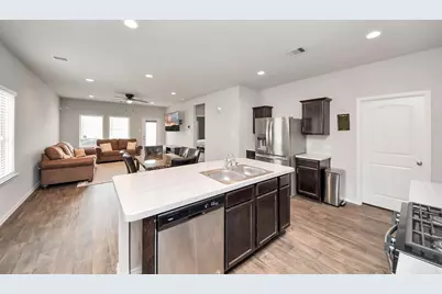 2347 Pettingell Way, Spring, TX 77373 - Photo 10