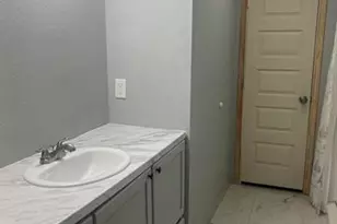 775 W Herring St, Sour Lake, TX 77659 - Photo 10