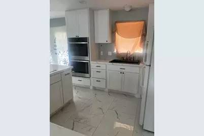 775 W Herring Street, Sour Lake, TX 77659 - Photo 2