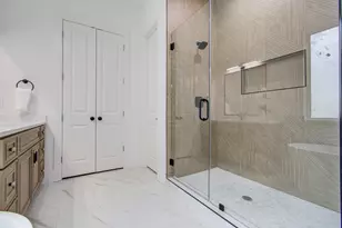 1802 Rollingwood Dr, Huntsville, TX 77340 - Photo 24