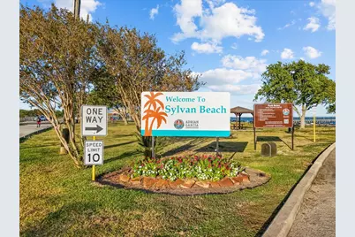 101 Grove Street, La Porte, TX 77571 - Photo 4