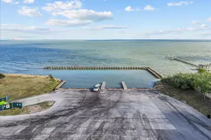 101 Grove St, La Porte, TX 77571 - Photo 6