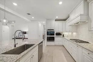 1004 Ivy Meadow Ln, Pinehurst, TX 77362 - Photo 14