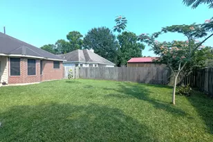1035 N Colbert St, Dayton, TX 77535 - Photo 28