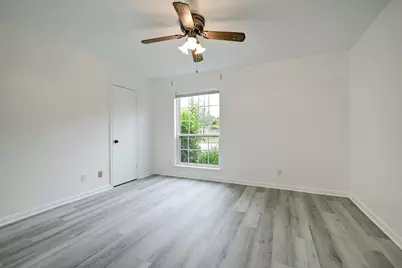 9807 Braewick Drive, Houston, TX 77096 - Photo 18