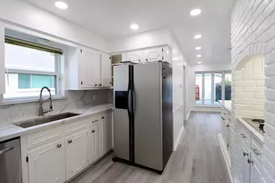 9807 Braewick Drive, Houston, TX 77096 - Photo 12